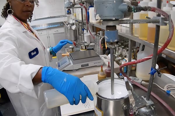 Dây chuyền sản xuất sơn nước nhiều quy mô